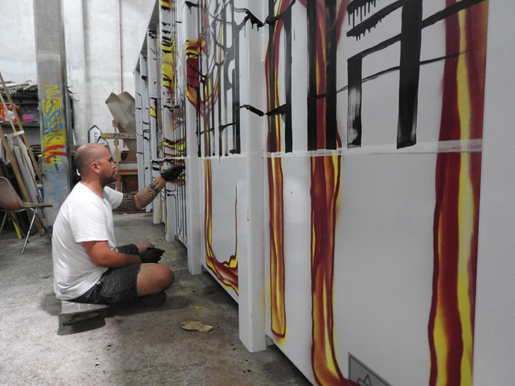 Tatoueur et musicien à Paris, Ennio Neagle présente sa première exposition en solo au fenua. Crédit photo : Dominique Schmitt