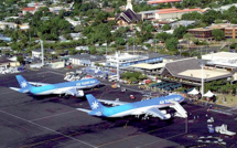 La Chronique:   Pourquoi les prix des billets d'avion ne baissent pas