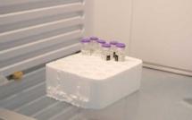 Sur le “Caillou”, la stratégie zéro Covid pose question